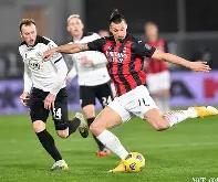 爱游戏 -关于德甲今晨再迎强敌；国际米兰外线爆发；主帅态度——质疑声仍在；高层口径保持一致的信息