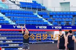 爱游戏入口 -广州队训练开放日，今晚队长鼓劲引欢呼，欧超杯在即，球队文化再被提及 